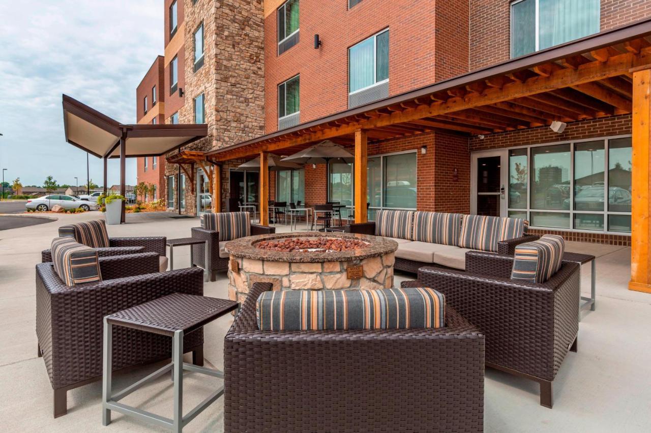 Towneplace Suites By Marriott Lexington Keeneland/Airport Exterior photo