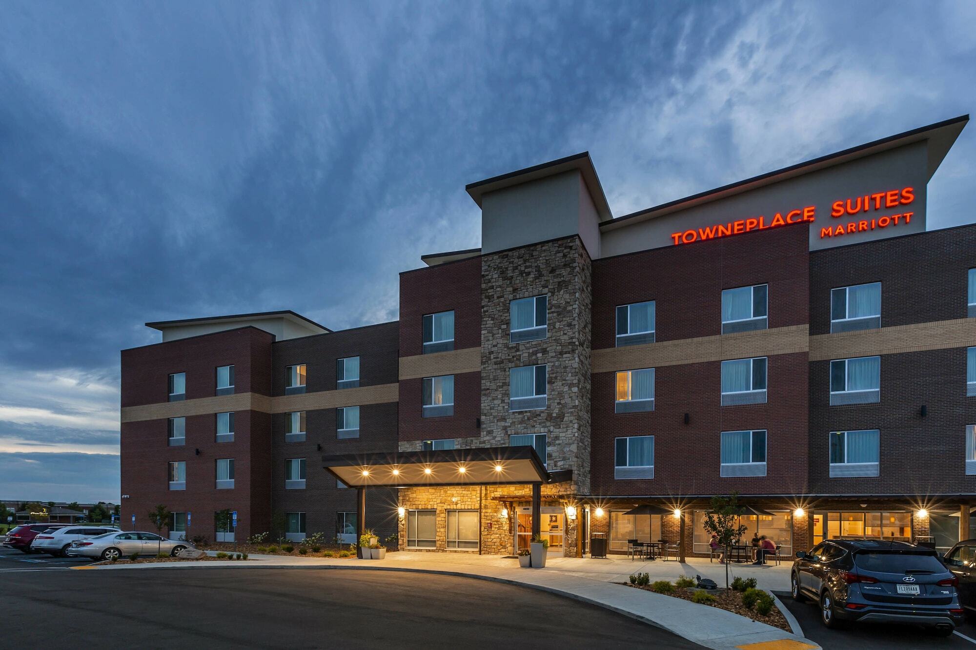 Towneplace Suites By Marriott Lexington Keeneland/Airport Exterior photo