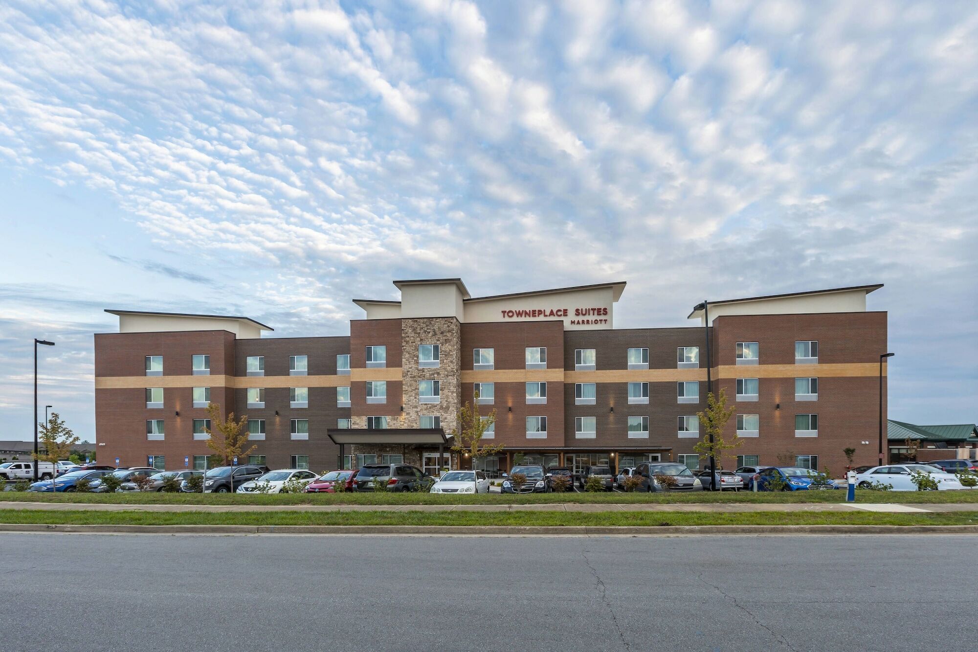 Towneplace Suites By Marriott Lexington Keeneland/Airport Exterior photo